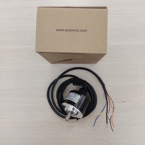 Bộ mã hóa vòng quay tương đối 50mm (Loại trục) Autonics E50S8-15-3-T-24