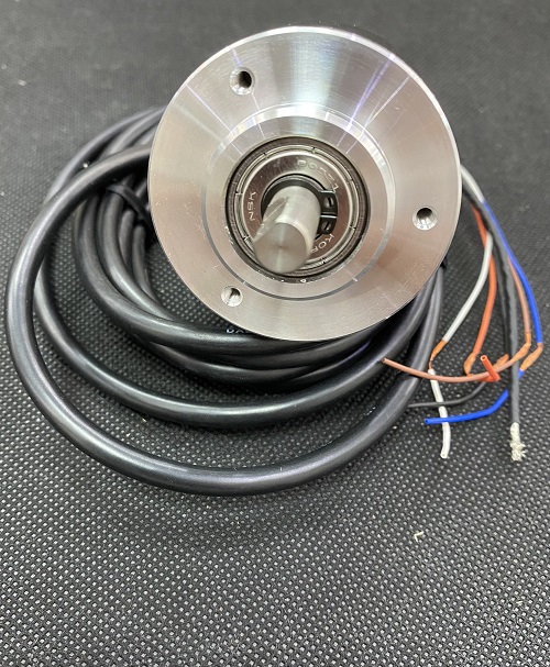 Bộ mã hóa vòng quay tương đối 50mm (Loại trục) Autonics E50S8-200-3-T-24