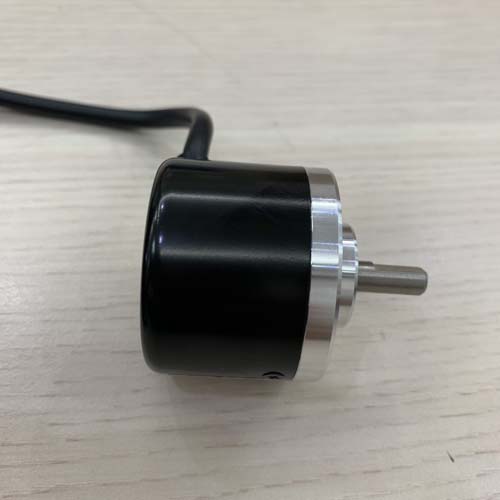 Bộ mã hóa vòng quay tương đối 50mm (Loại trục) Autonics E50S8-6000-3-T-24-CR