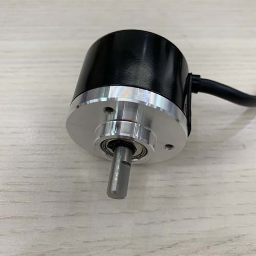 Bộ mã hóa vòng quay tương đối 50mm (Loại trục) Autonics E50S8-8000-3-N-24