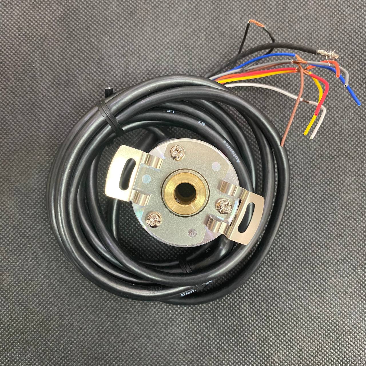 Bộ mã hóa vòng quay tương đối 40mm (Loại lỗ liền thân) Autonics E40HB8-2000-3-V-24