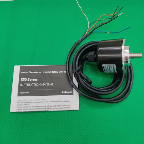 Bộ mã hóa vòng quay tương đối 50mm (Loại trục) Autonics E50S8-500-6-L-5-C