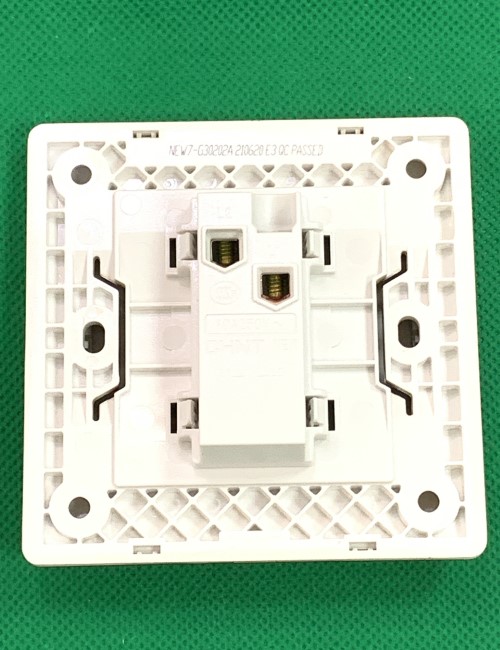 Bộ nút nhấn chuông 10A 250V màu vàng