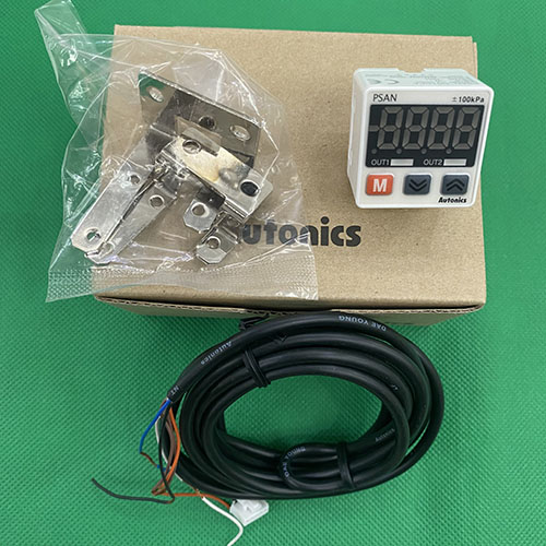 Cảm biến áp suất Autonics PSAN-01CPA-R1/8
