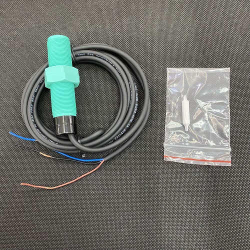 Cảm biến điện dung Hanyoung Tròn 3 dây CUP-18RP8NA