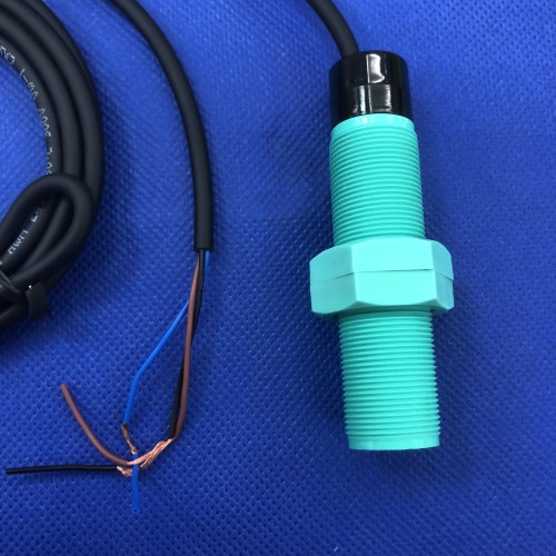 Cảm biến điện dung Hanyoung Tròn 3 dây CUP-18RP8NC