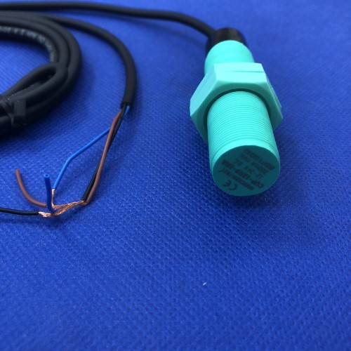 Cảm biến điện dung Hanyoung Tròn 3 dây CUP-18RP8PA