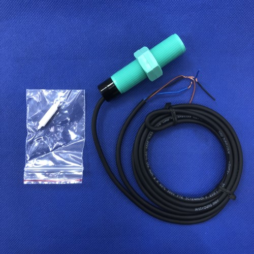 Cảm biến điện dung Hanyoung Tròn 3 dây CUP-18RP8PA