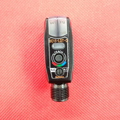 Cảm biến màu Autonics BC15-LDT-C