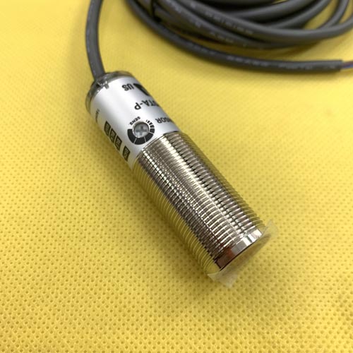 Cảm biến quang Autonics BRQM3M-PDTA-P