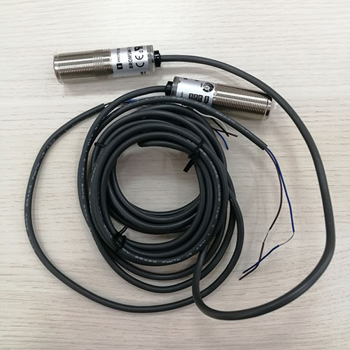 Cảm biến quang Autonics BRQM5M-TDTA