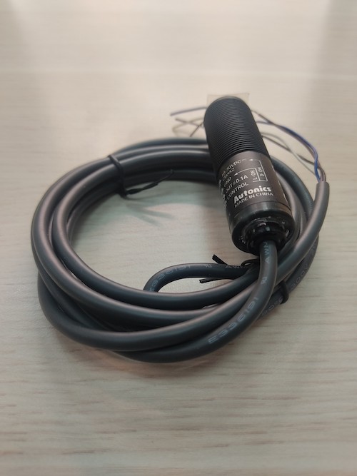 Cảm biến quang Autonics BRQP100-DDTA-P