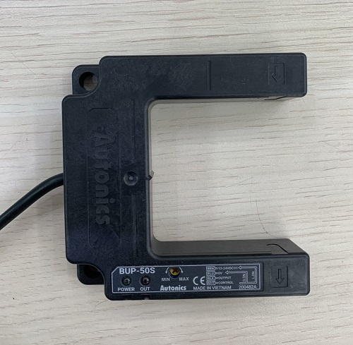 Cảm biến quang điện hình chữ U Autonics BUP-50S