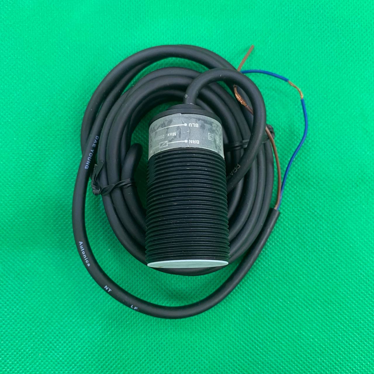 Cảm biến tiệm cận loại hình trụ Autonics PRA30-10AO