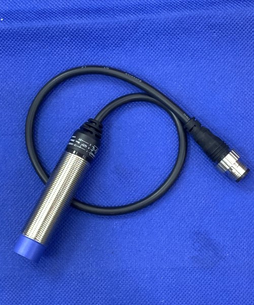 Cảm biến tiệm cận loại hình trụ Autonics PRDWL18-14DN2