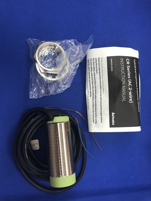 Cảm biến tiệm cận điện dung Autonics CR30-15AO