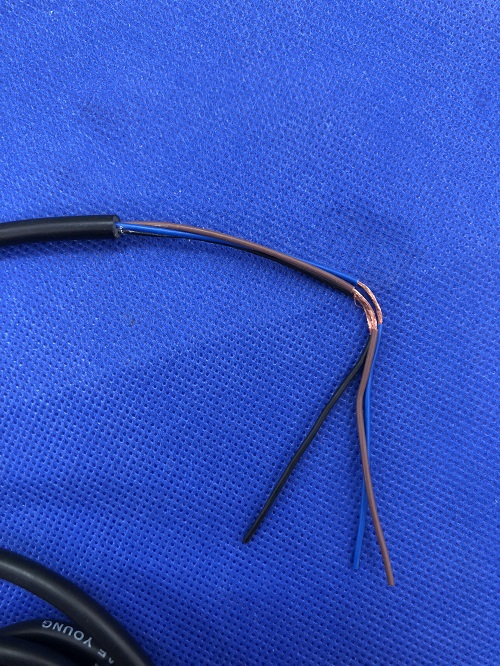 Cảm biến tiệm cận loại hình trụ Autonics PR18-5DN2