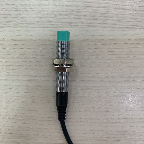 Cảm biến từ AC 2 dây Hanyoung UP12RD-4AA