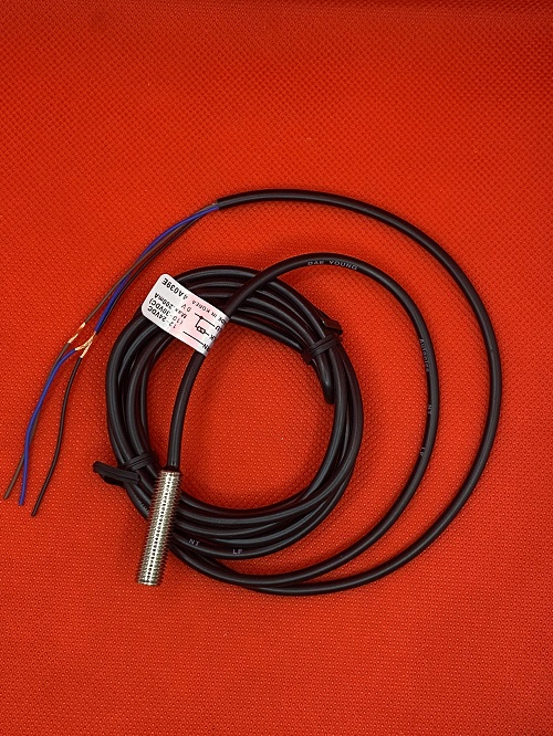 Cảm biến tiệm cận loại hình trụ Autonics PR08-1.5DP