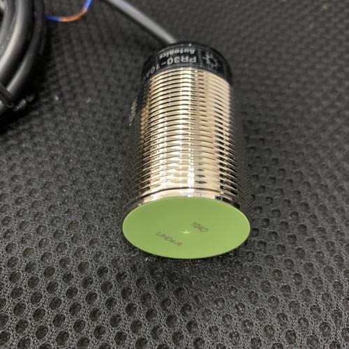 Cảm biến tiệm cận loại hình trụ Autonics PR30-10AO