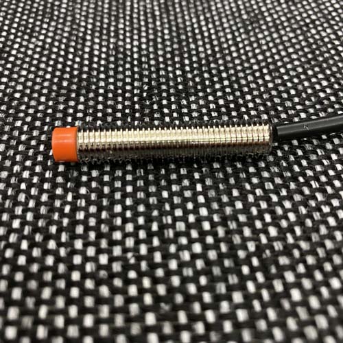 Cảm biến tiệm cận loại hình trụ Autonics PRL08-2DP