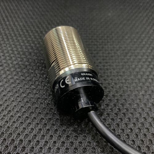 Cảm biến tiệm cận loại hình trụ Autonics PRT30-10DO