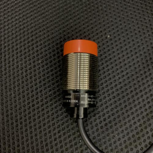 Cảm biến tiệm cận loại hình trụ Autonics PRT30-15DC