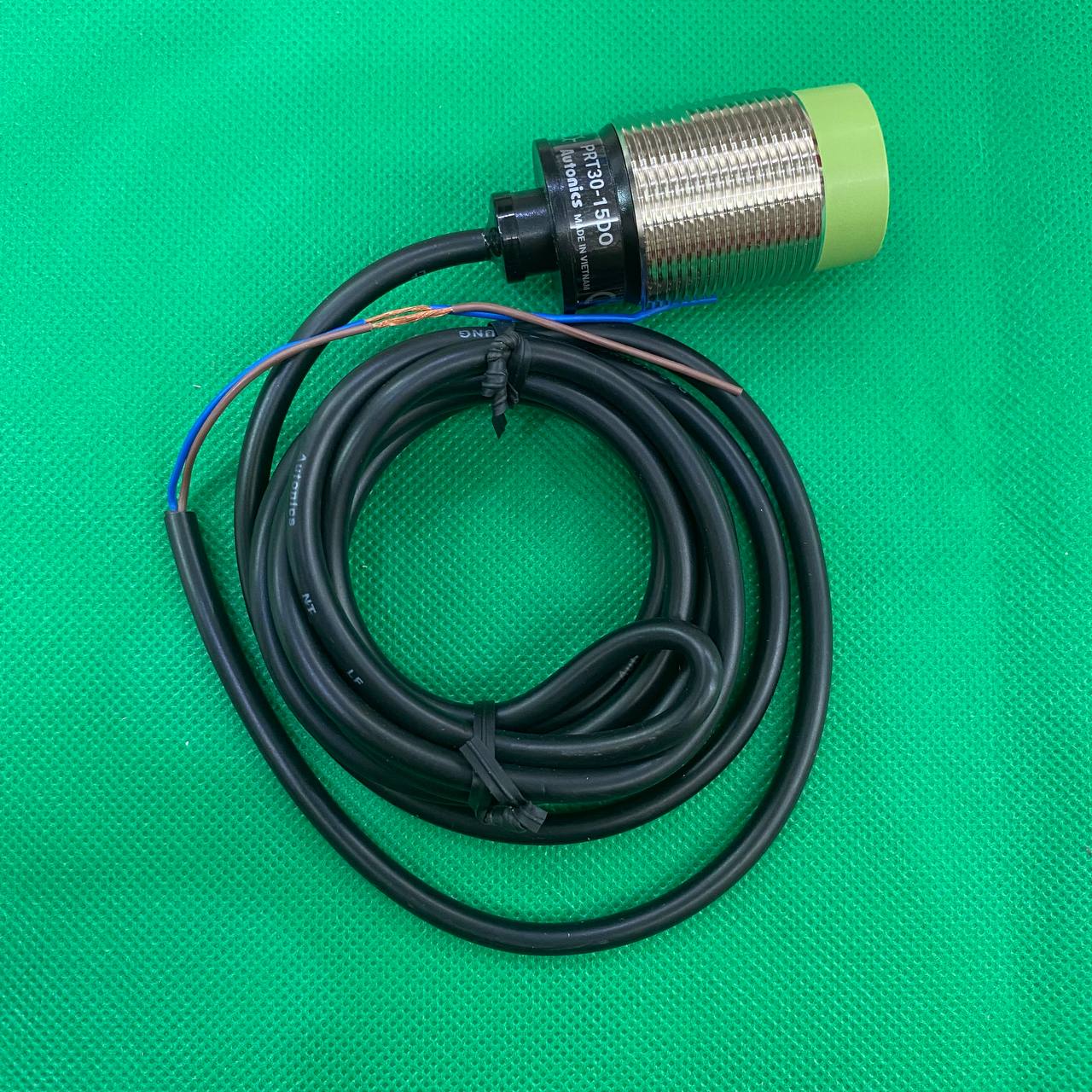 Cảm biến tiệm cận loại hình trụ Autonics PRT30-15DO