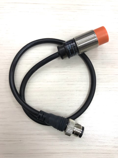 Cảm biến tiệm cận loại hình trụ Autonics PRW18-8DP