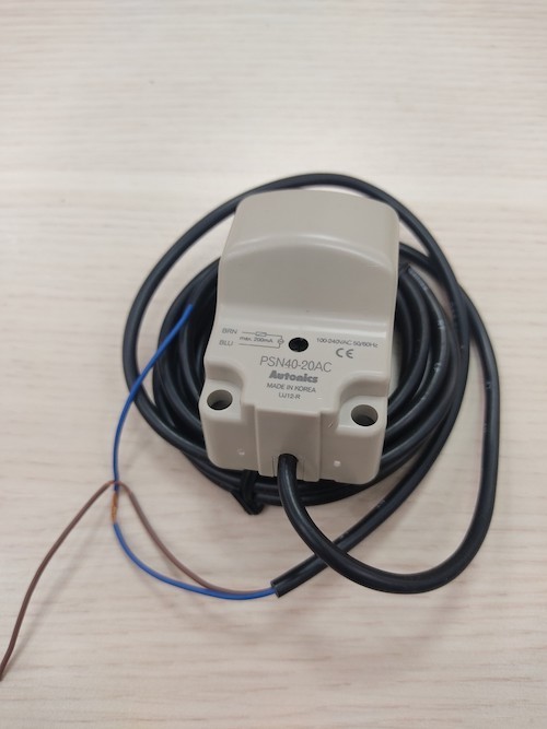 Cảm biến tiệm cận hình chữ nhật Autonics PSN40-20AC