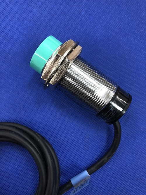 Cảm biến từ Hanyoung CUP-30R15NC