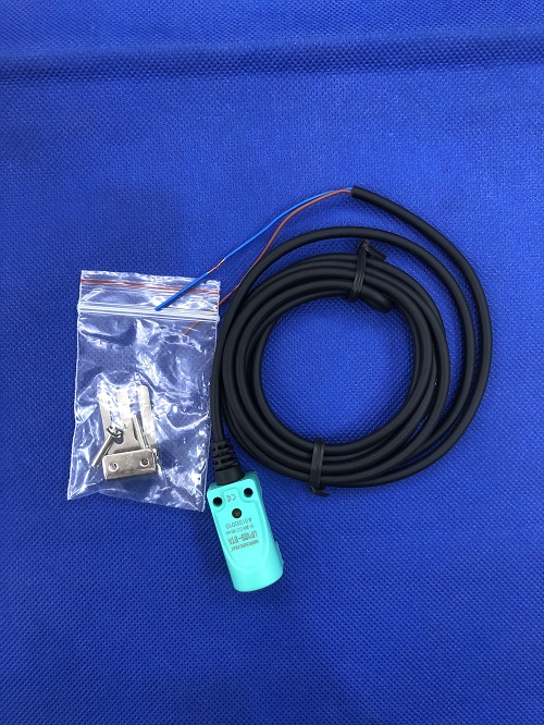 Cảm biến từ Hanyoung UP-18S8TA