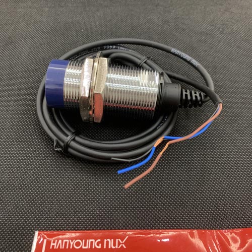Cảm biến từ Hanyoung UP-30RLD15NC