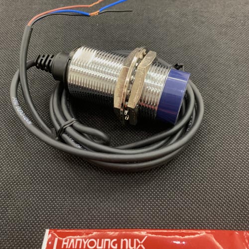 Cảm biến từ Hanyoung UP-30RLD15NC