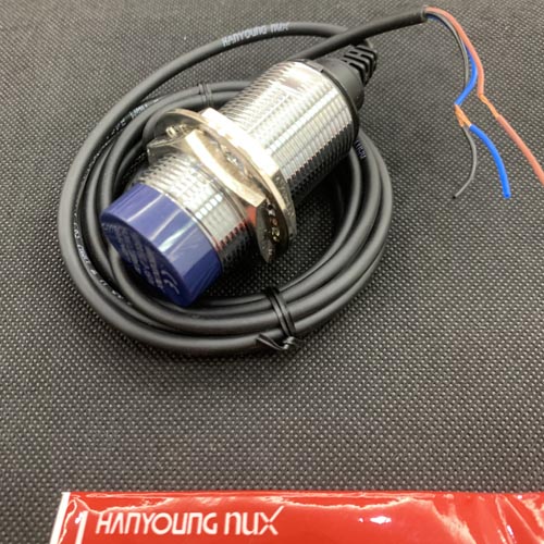 Cảm biến từ Hanyoung UP-30RLD15NC
