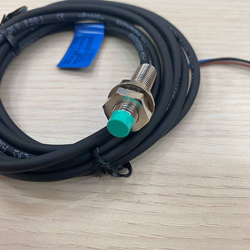 Cảm biến từ Hanyoung UP-8RD2NC