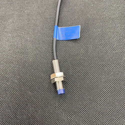 Cảm biến từ Hanyoung UP-8RD2PA