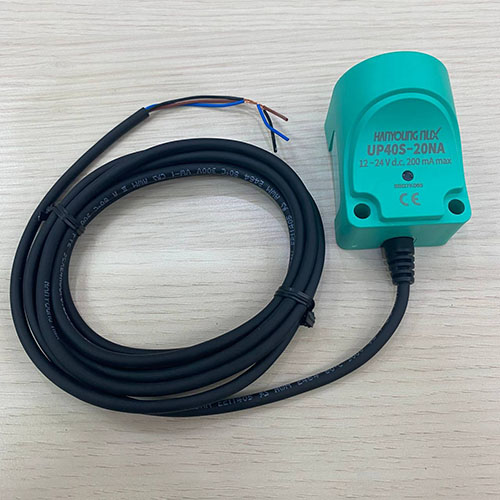Cảm biến từ Hanyoung UP40S-20PC