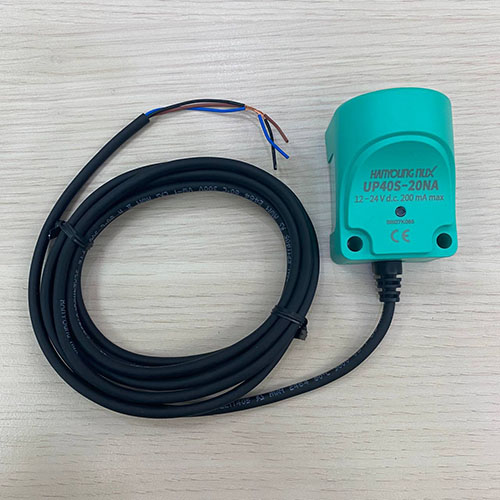 Cảm biến từ Hanyoung UP40S-20TC