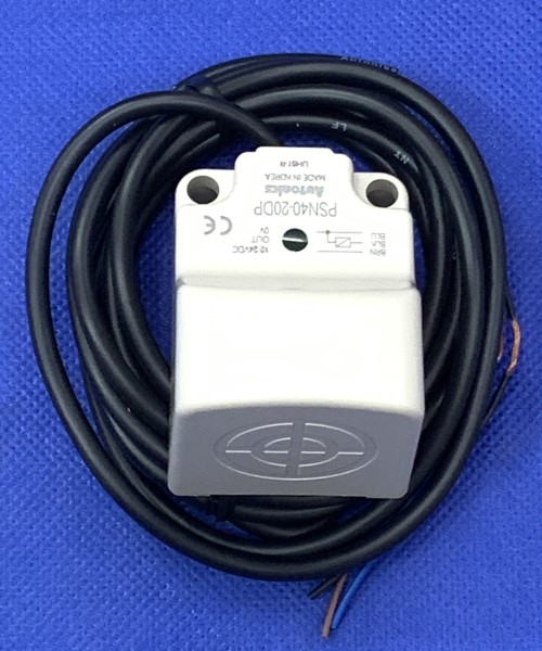 Cảm biến tiệm cận hình chữ nhật Autonics PSN40-20DP