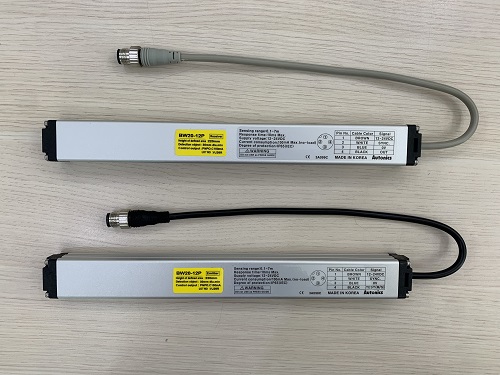 Cảm biến vùng đa năng Autonics BW20-12P