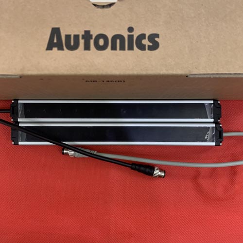 Cảm biến vùng đa năng Autonics BW40-04