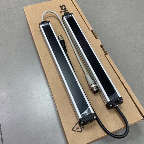 Cảm biến vùng đa năng Autonics BW40-18P