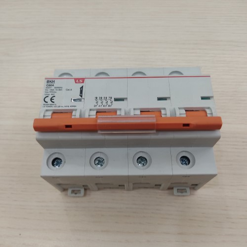 CB tép (MCB) BKH4P-80A,10KA
