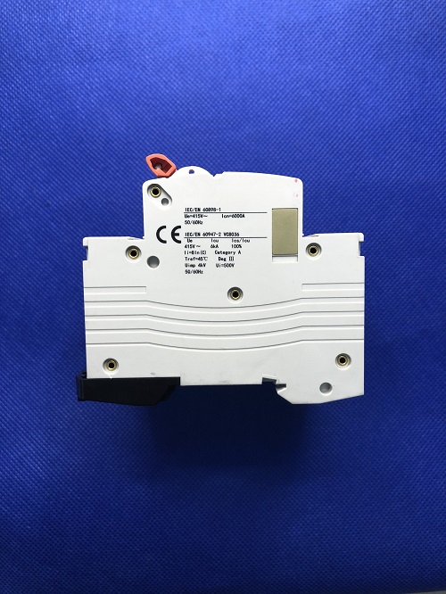 CB tép (MCB) LS BKJ63N 4P 25A, 6KA