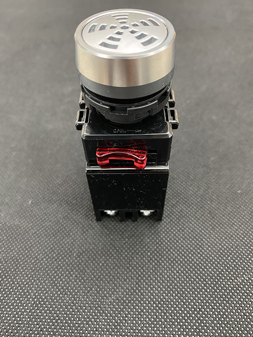 Còi báo Hanyoung viền nhôm phi 22 MRB-RD0