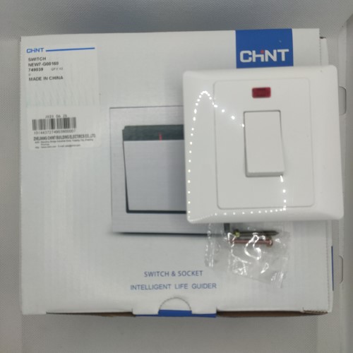 Công tắc 2 cực, 32A 250V, màu trắng