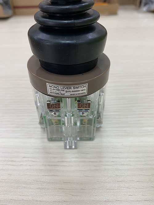 Công tắc cần gạt LEL-04-2