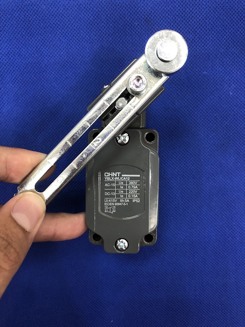 Công tắc hành trình Chint YBLX-WL/CA12