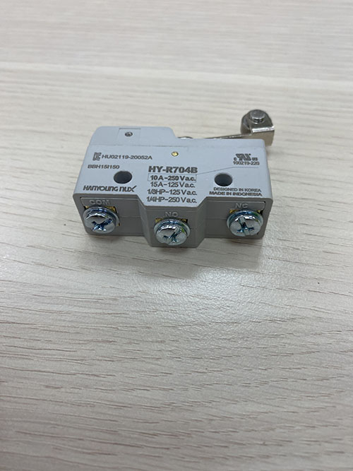 Công tắc hành trình Hanyoung HY-R704B